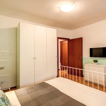 Villa House Between Rome And The Sea