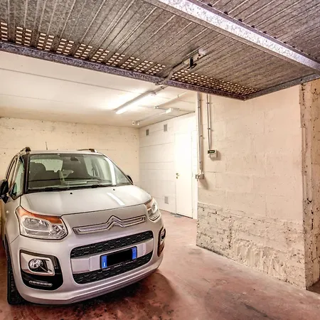 Villa House Between Rome And The Sea