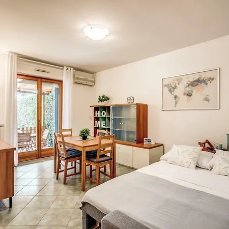 House Between Rome And The Sea * Casal Palocco